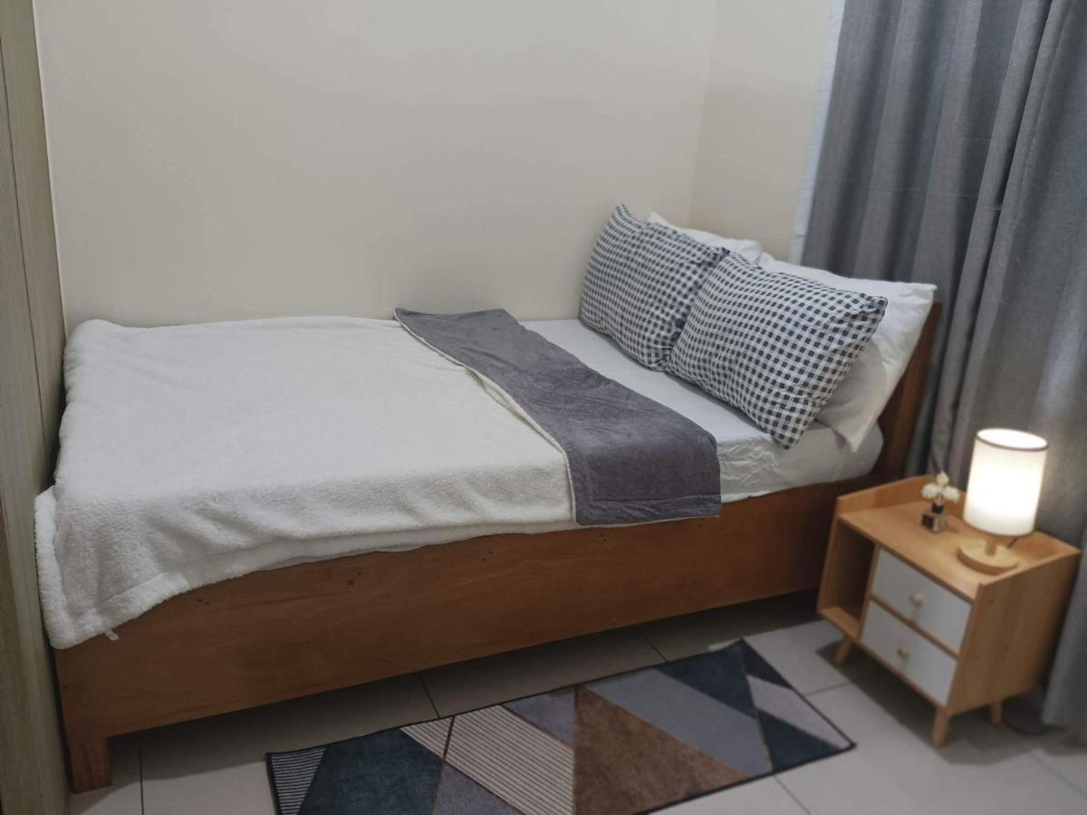 Breeze Residences - 1Br Unit With Balcony -Top Floor Manila Exterior foto