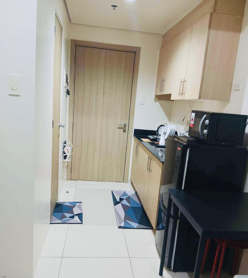 Breeze Residences - 1Br Unit With Balcony -Top Floor Manila Exterior foto