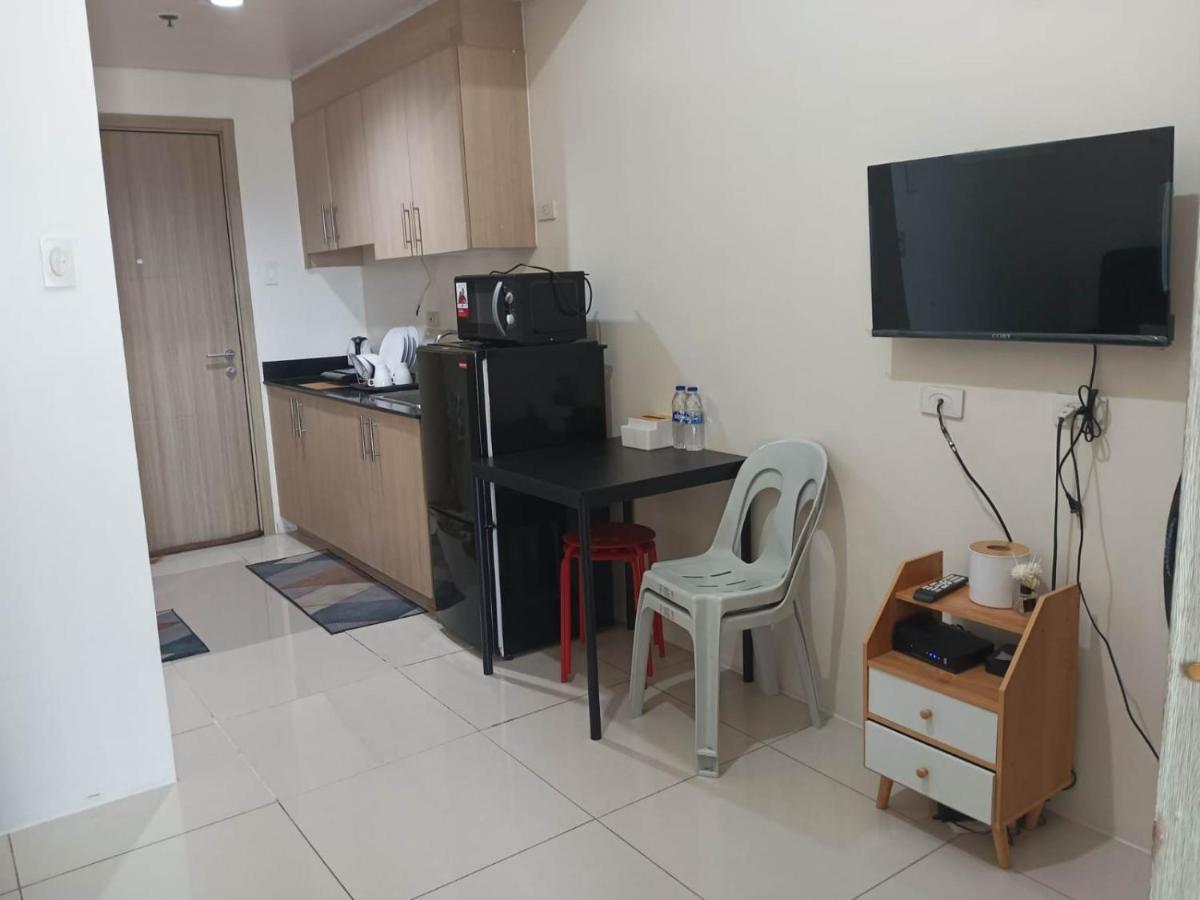 Breeze Residences - 1Br Unit With Balcony -Top Floor Manila Exterior foto